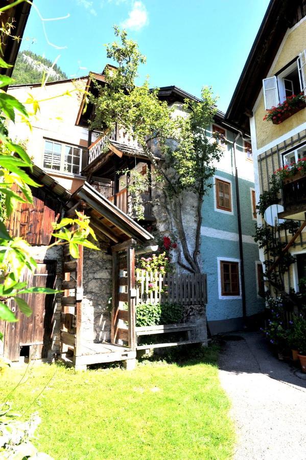 Haus Am Hof - 15Th Century House At The Lake, Near The Marketplace, With A Balcony Hallstatt Zewnętrze zdjęcie